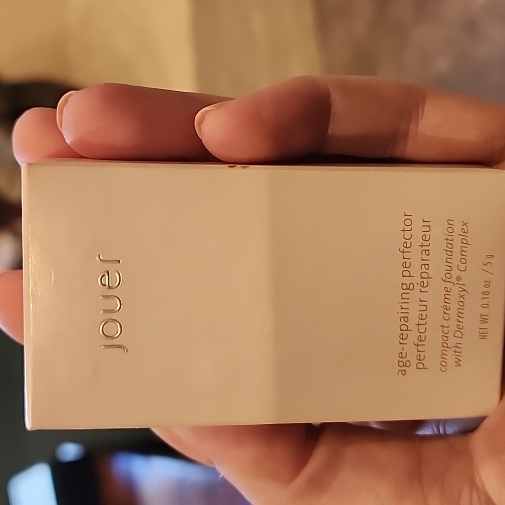 NIB 🩷JOUER compact creme foundation Set Of Two No. 6 Honey